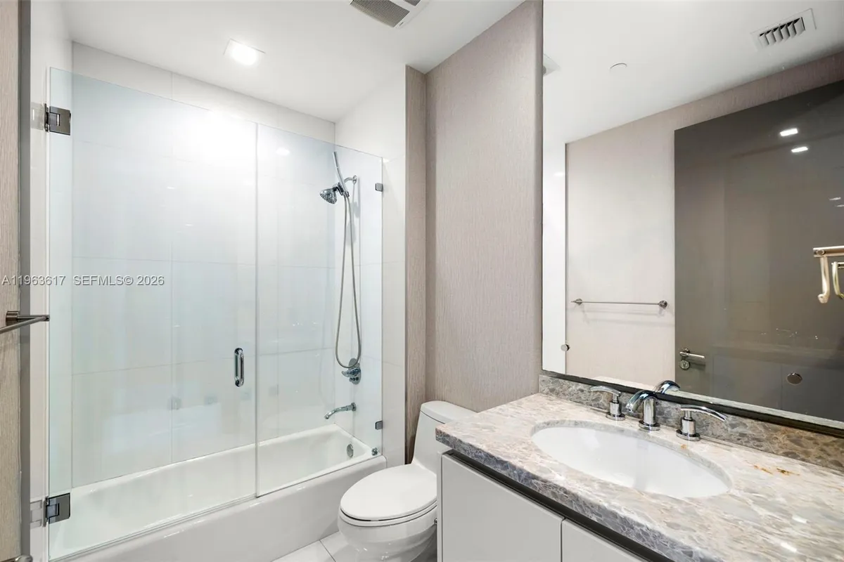 4100 Island Blvd # 1, Aventura FL 33160