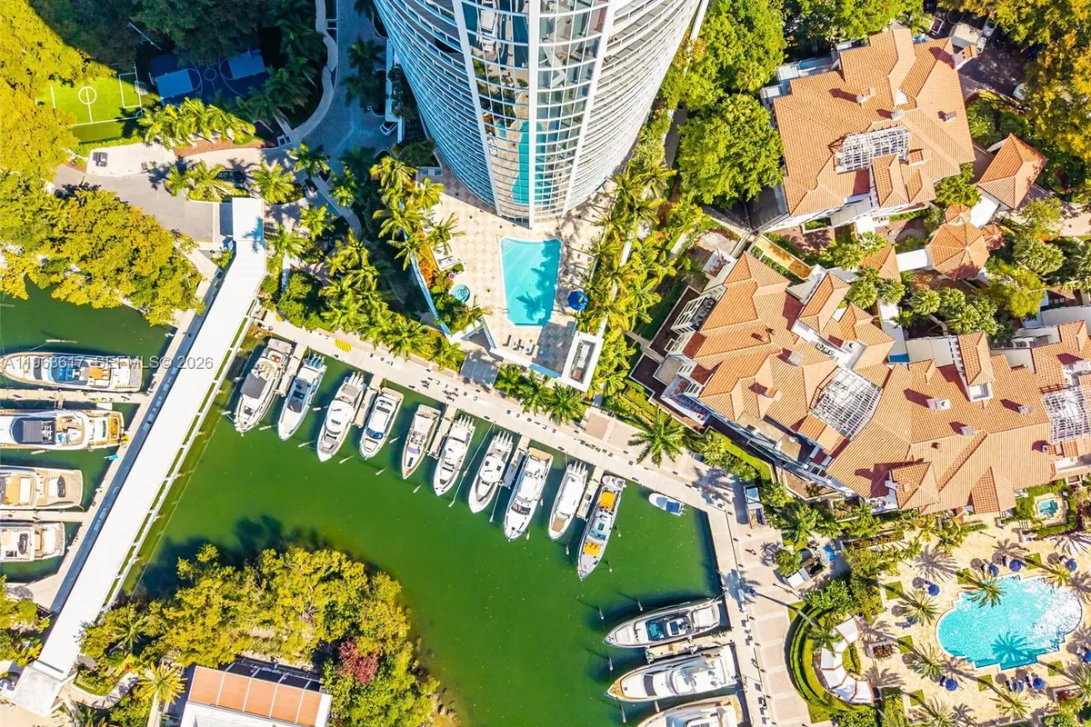 4100 Island Blvd # 1, Aventura FL 33160