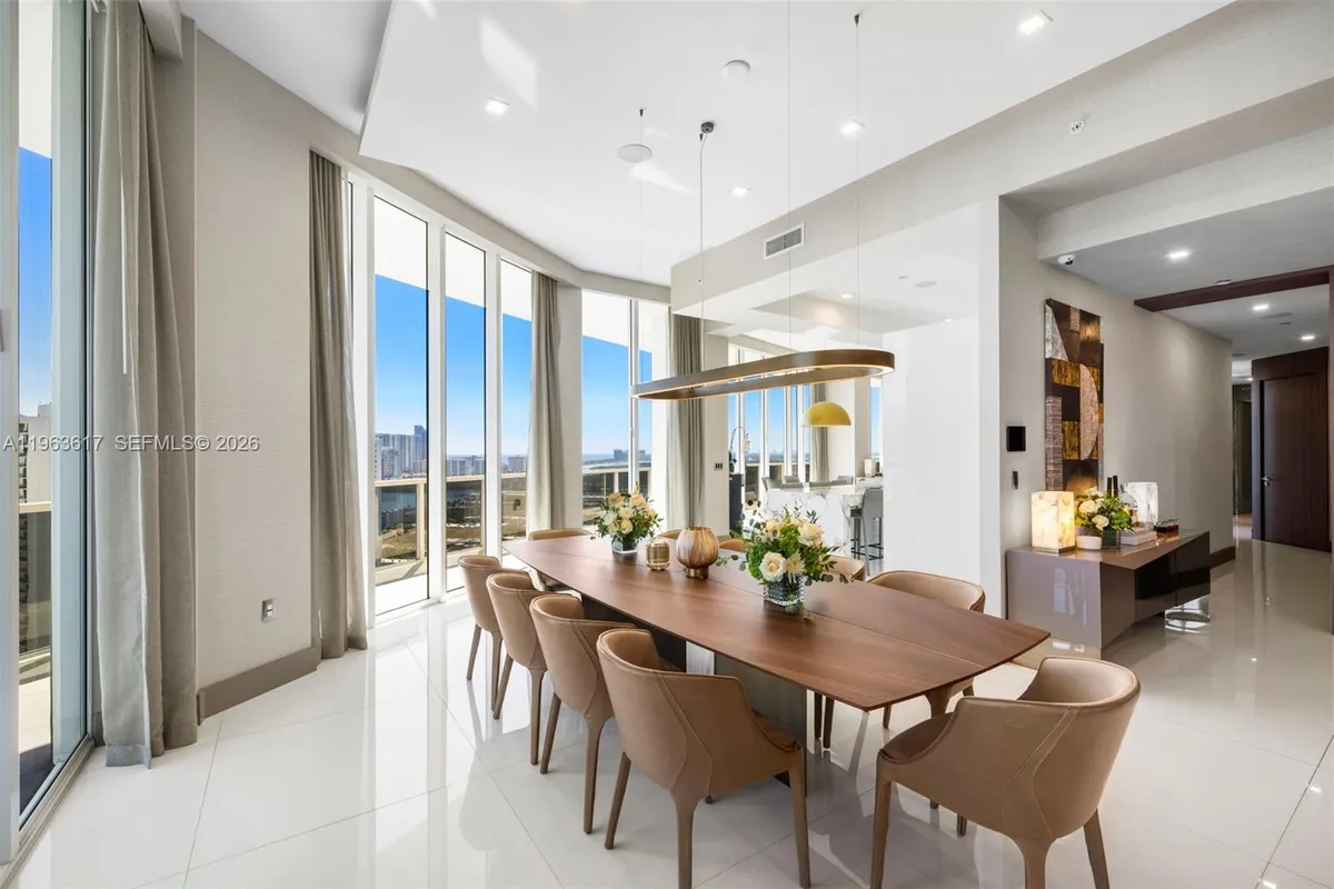 4100 Island Blvd # 1, Aventura FL 33160