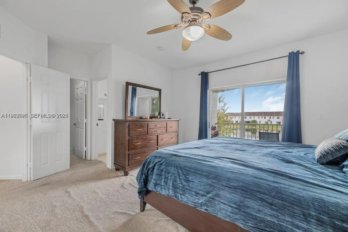 2467 SE 19th St, Homestead FL 33035