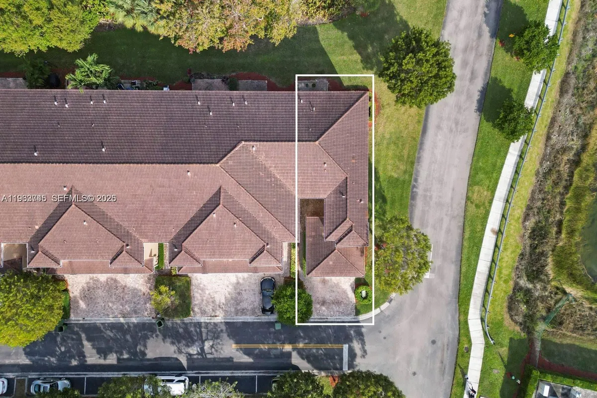 2467 SE 19th St, Homestead FL 33035