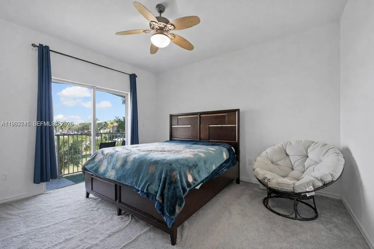 2467 SE 19th St, Homestead FL 33035