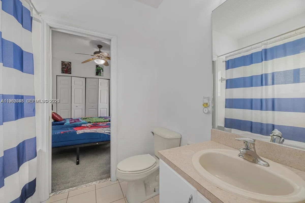 2467 SE 19th St, Homestead FL 33035