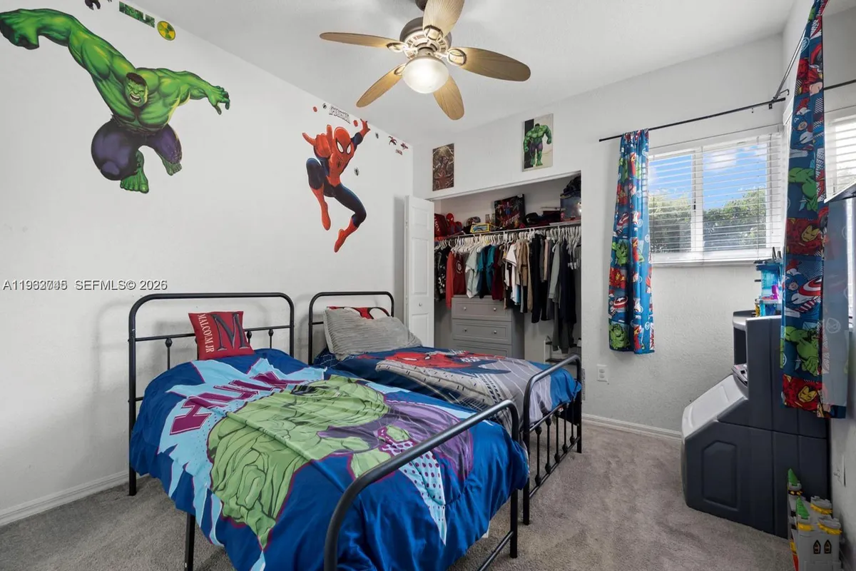 2467 SE 19th St, Homestead FL 33035