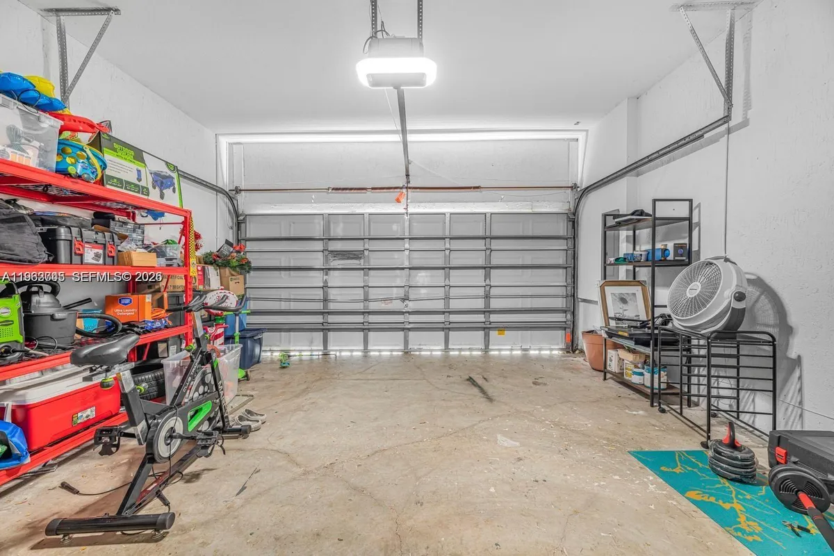 2467 SE 19th St, Homestead FL 33035