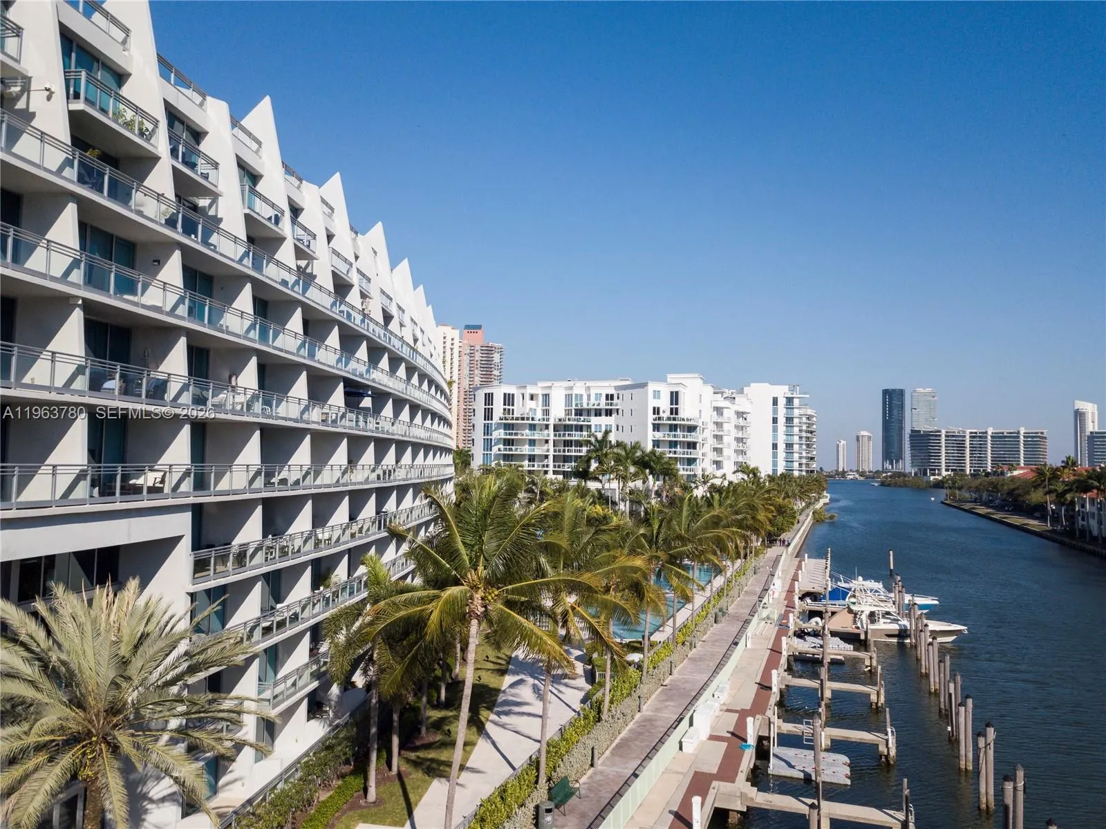 2950 NE 188th St # 349, Aventura FL 33180