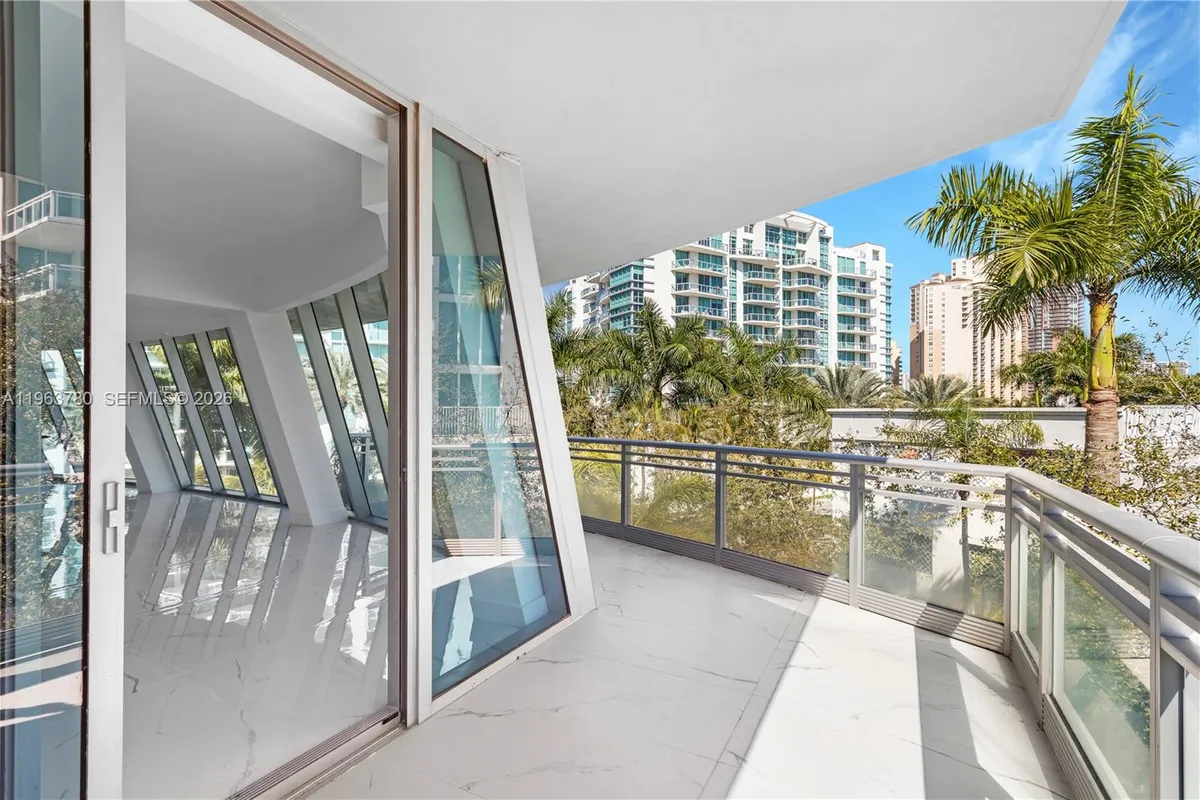 2950 NE 188th St # 349, Aventura FL 33180