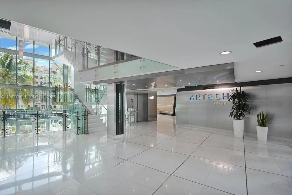 2950 NE 188th St # 349, Aventura FL 33180