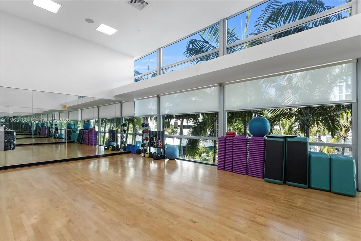 2950 NE 188th St # 349, Aventura FL 33180