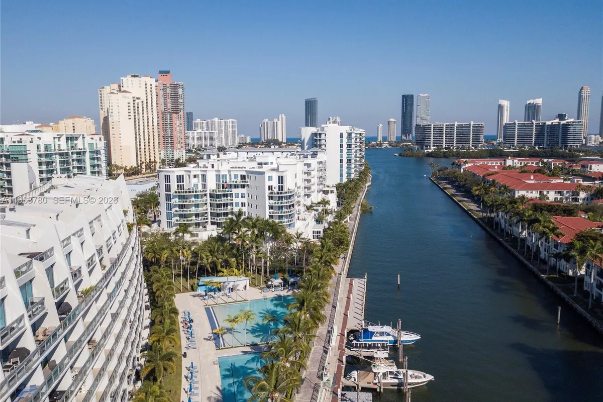 2950 NE 188th St # 349, Aventura FL 33180