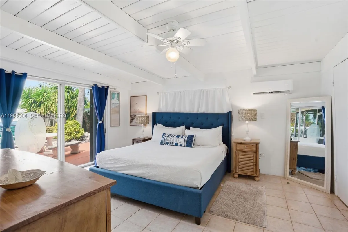 151 10th St, Marathon FL 33051