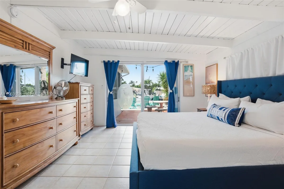 151 10th St, Marathon FL 33051