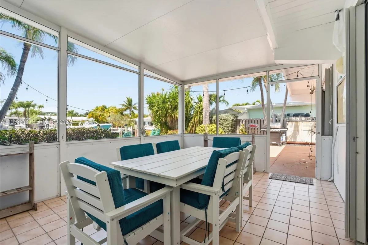 151 10th St, Marathon FL 33051