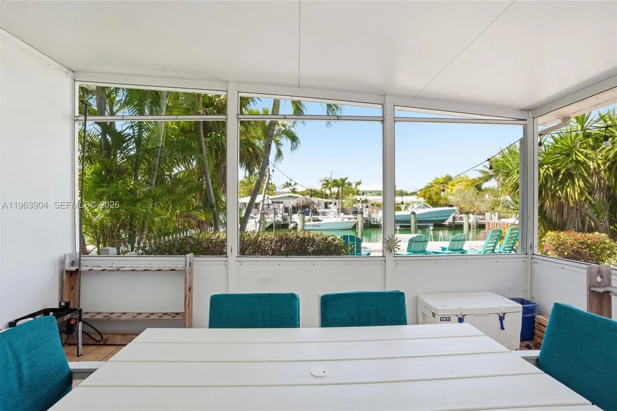 151 10th St, Marathon FL 33051