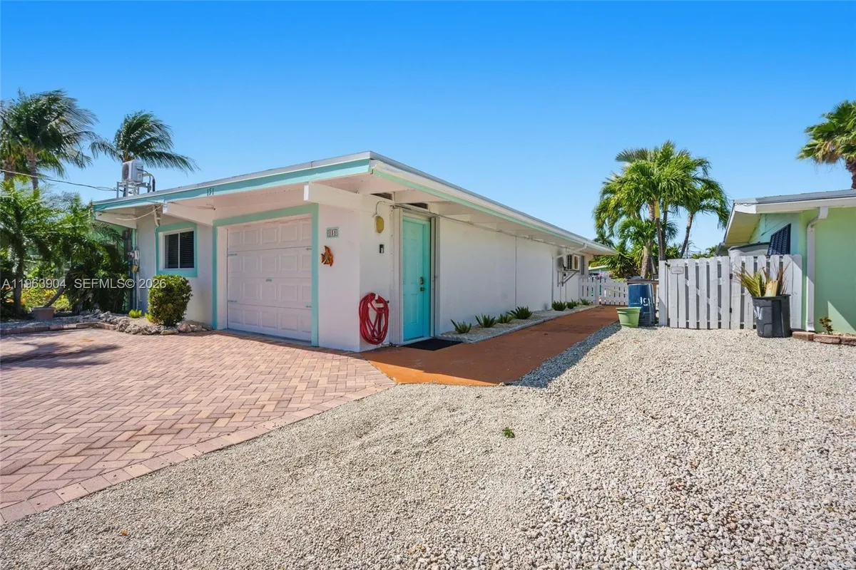 151 10th St, Marathon FL 33051