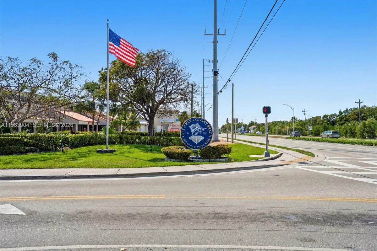 151 10th St, Marathon FL 33051