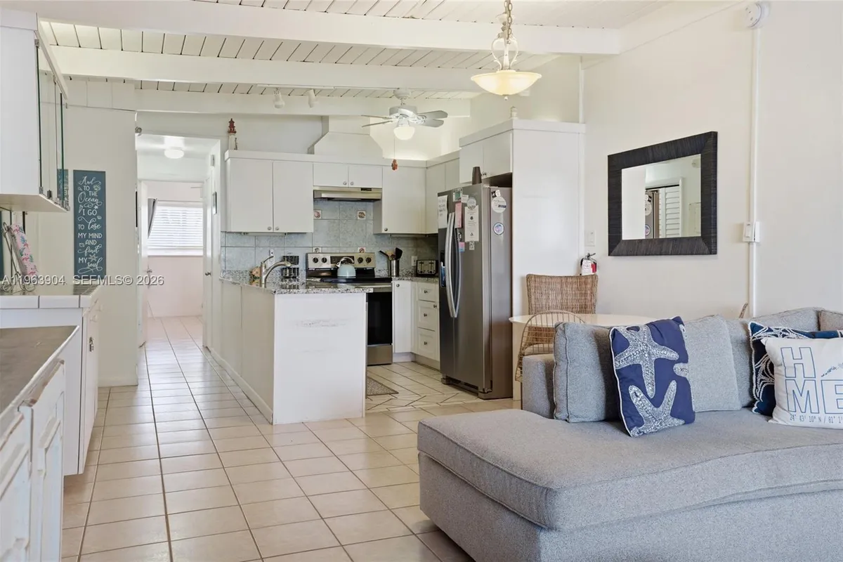 151 10th St, Marathon FL 33051