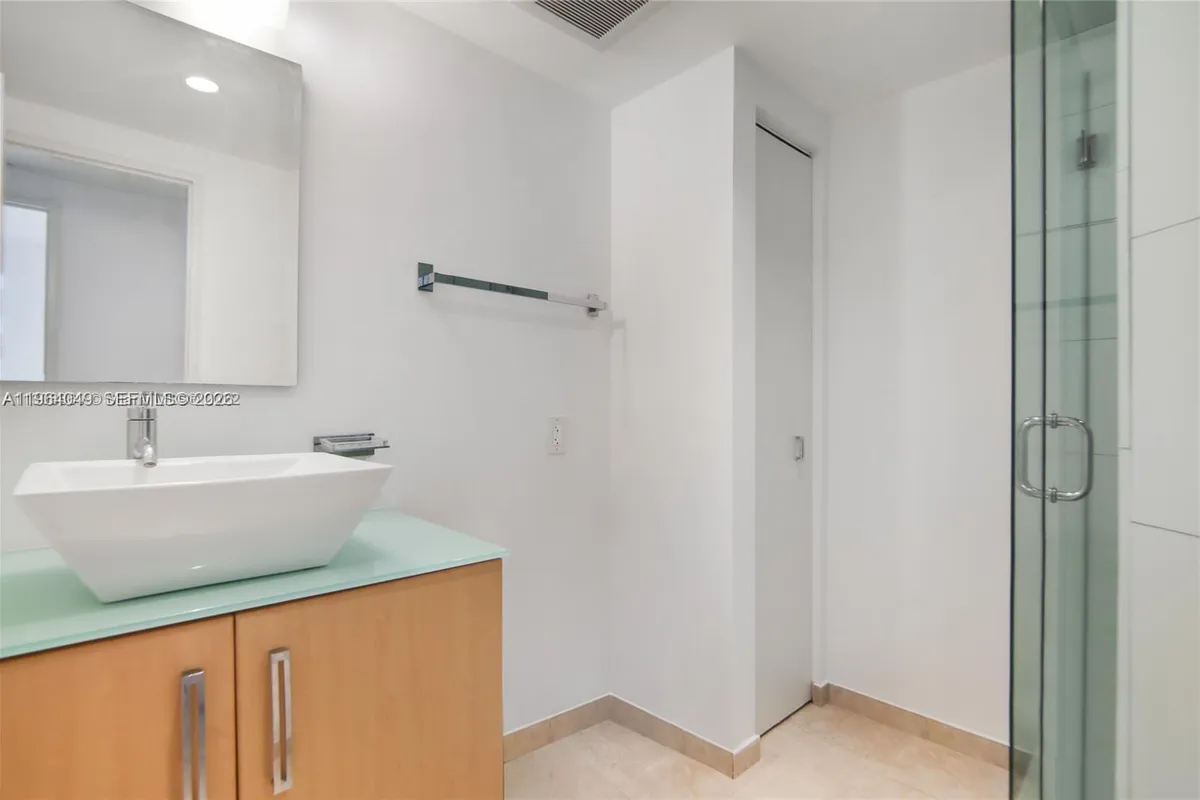 10185 Collins Ave # 1214, Bal Harbour FL 33154