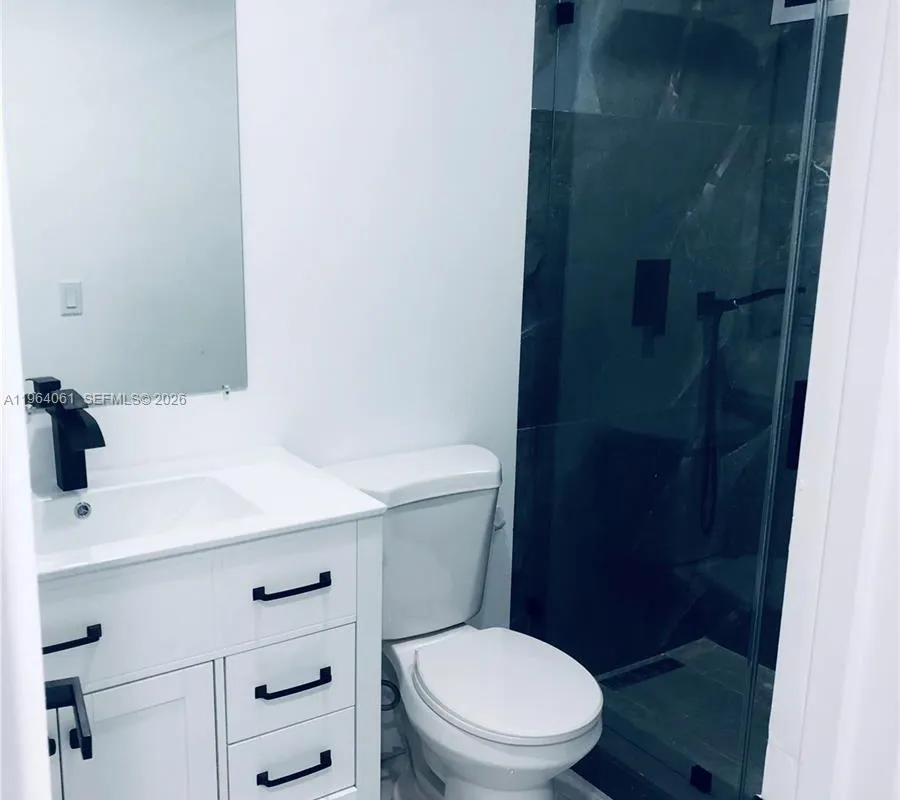 10185 Collins Ave # 209, Bal Harbour FL 33154