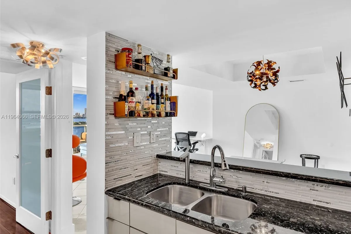 650 West Ave # 1605, Miami Beach FL 33139