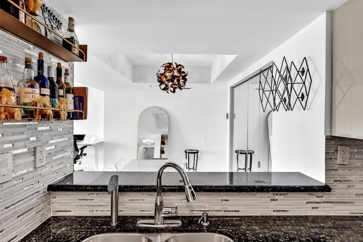 650 West Ave # 1605, Miami Beach FL 33139