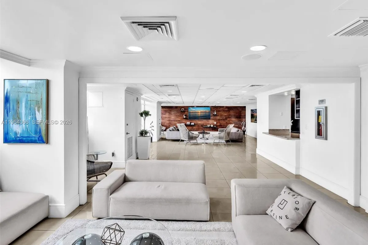 650 West Ave # 1605, Miami Beach FL 33139