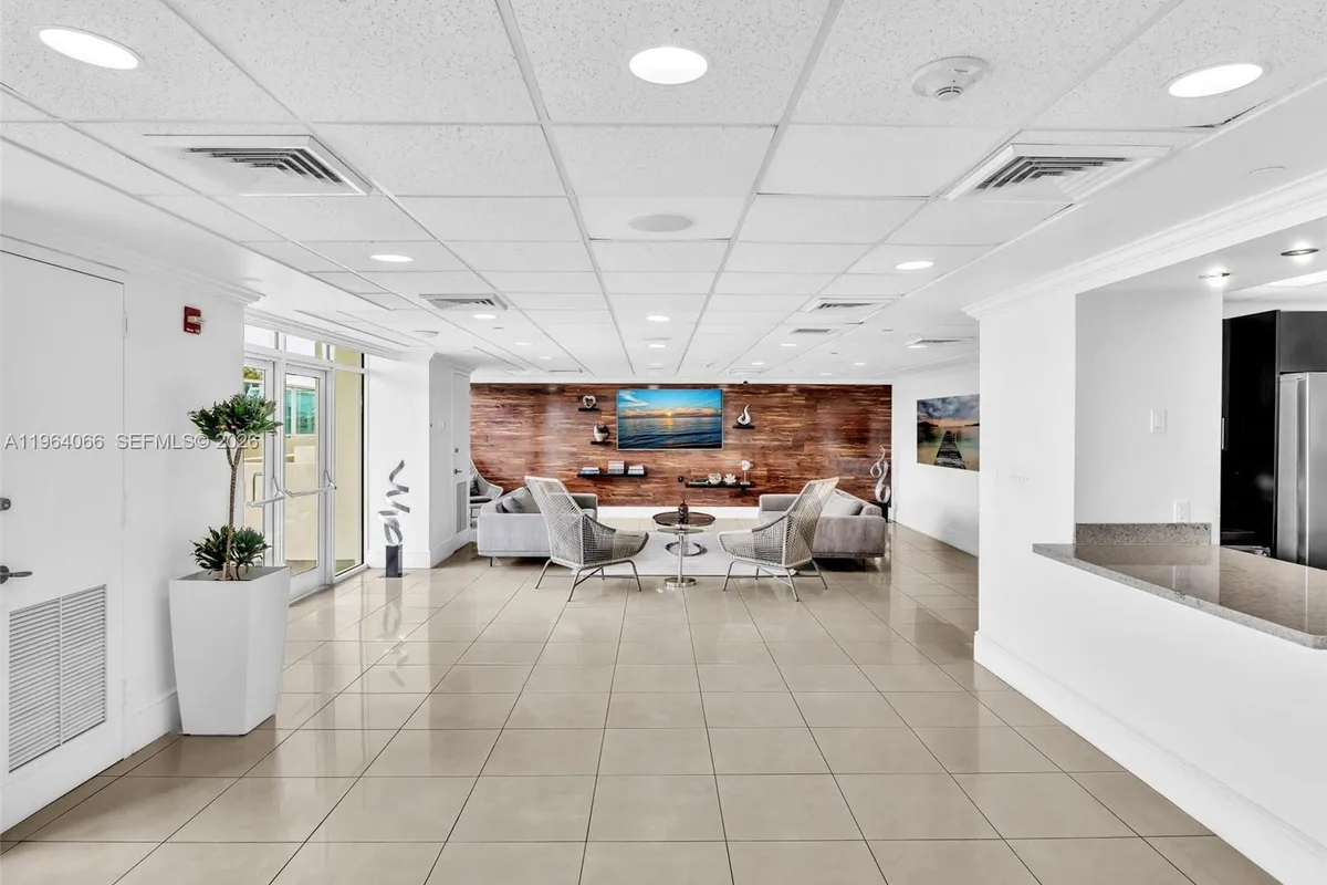 650 West Ave # 1605, Miami Beach FL 33139