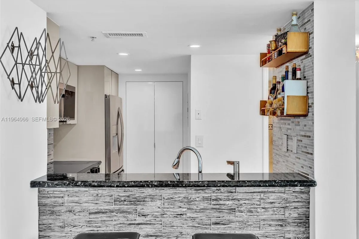 650 West Ave # 1605, Miami Beach FL 33139