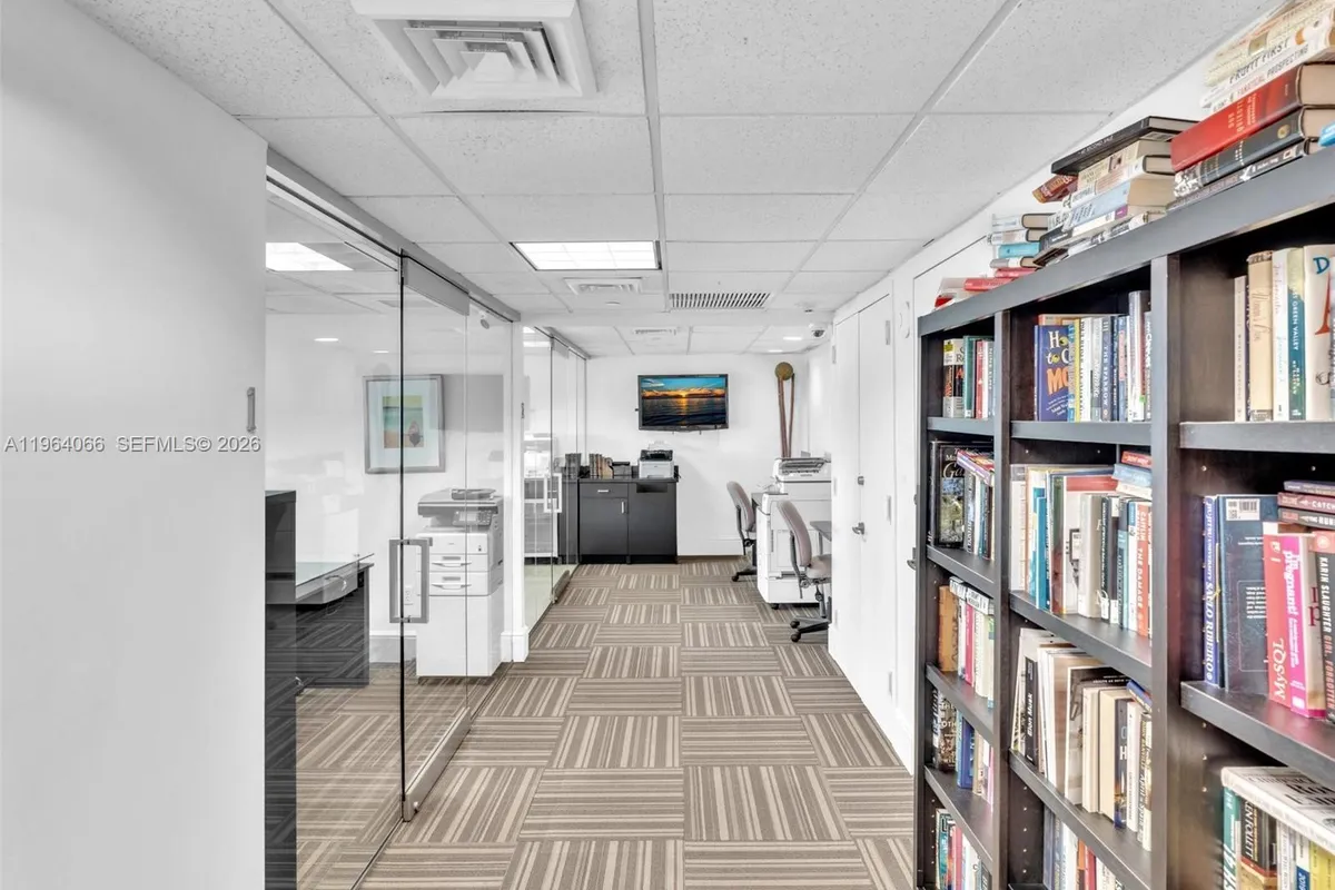 650 West Ave # 1605, Miami Beach FL 33139