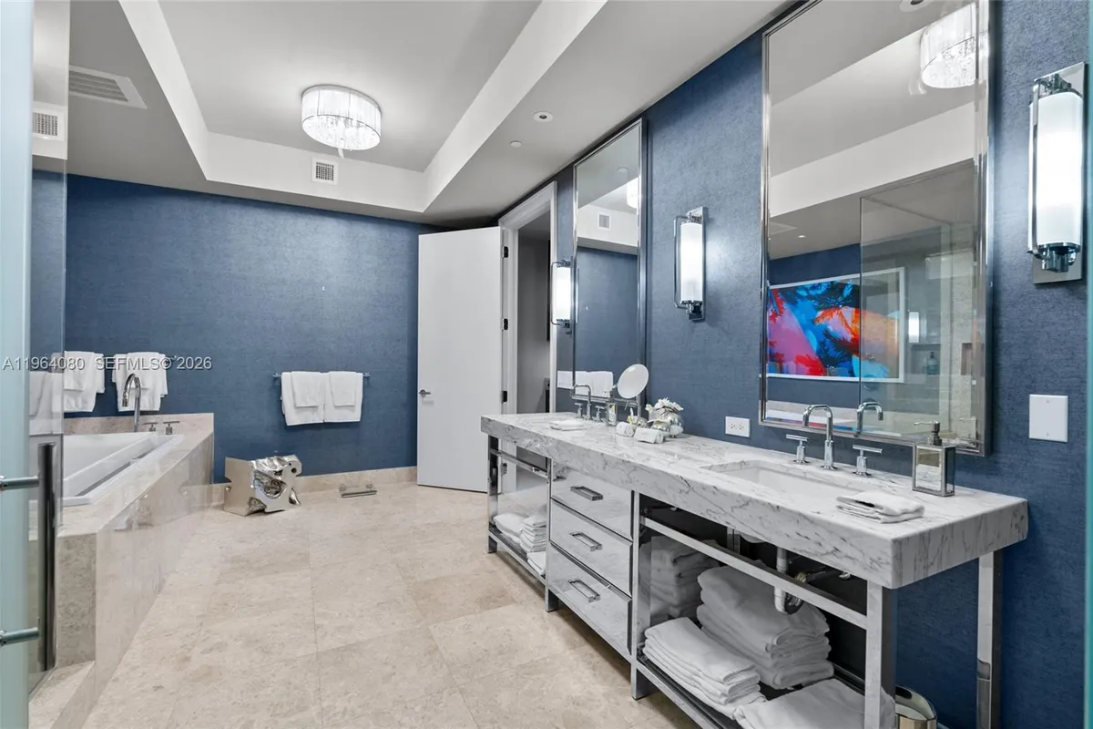 9703 Collins Ave # 2515, Bal Harbour FL 33154