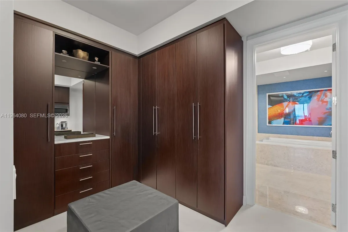 9703 Collins Ave # 2515, Bal Harbour FL 33154