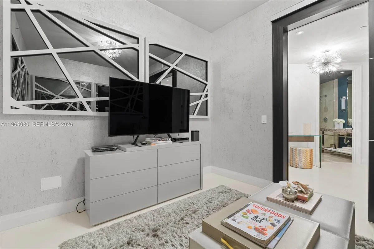 9703 Collins Ave # 2515, Bal Harbour FL 33154