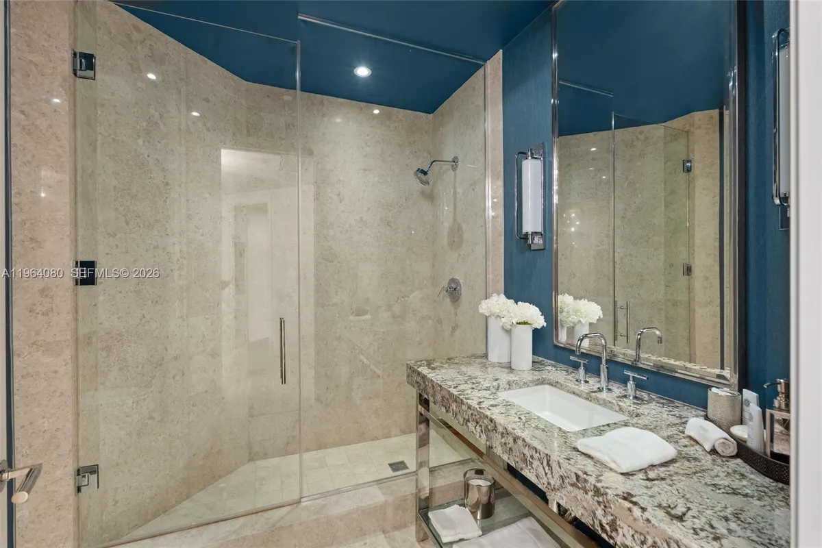 9703 Collins Ave # 2515, Bal Harbour FL 33154