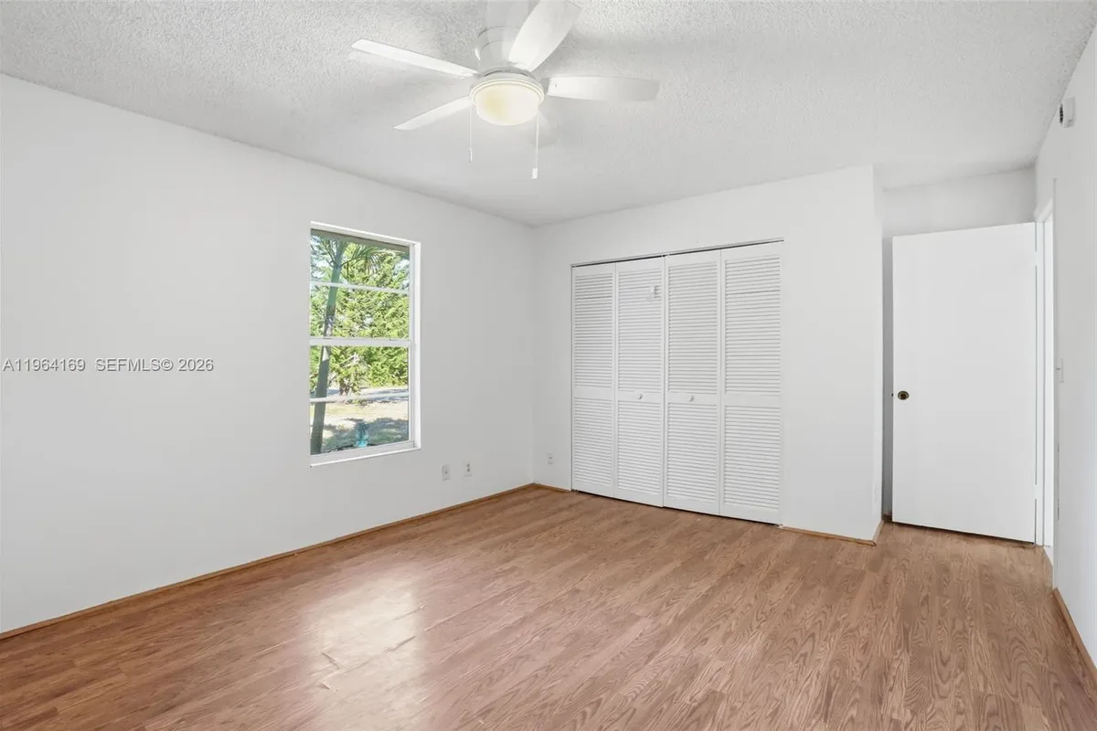 16244 E Grand National Dr, Loxahatchee FL 33470