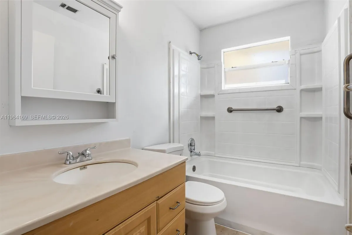 16244 E Grand National Dr, Loxahatchee FL 33470