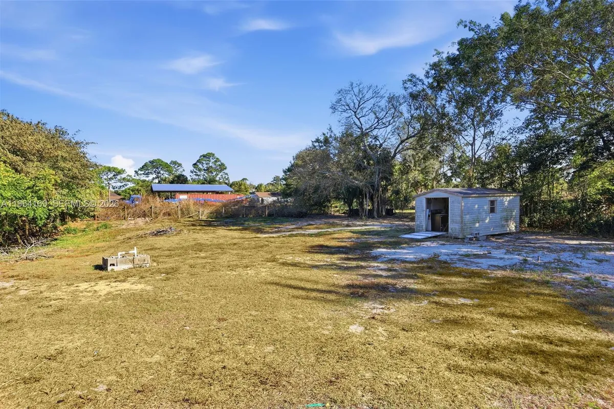 16244 E Grand National Dr, Loxahatchee FL 33470