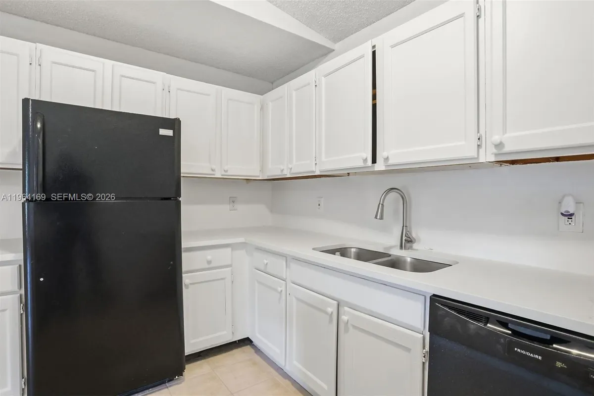 16244 E Grand National Dr, Loxahatchee FL 33470