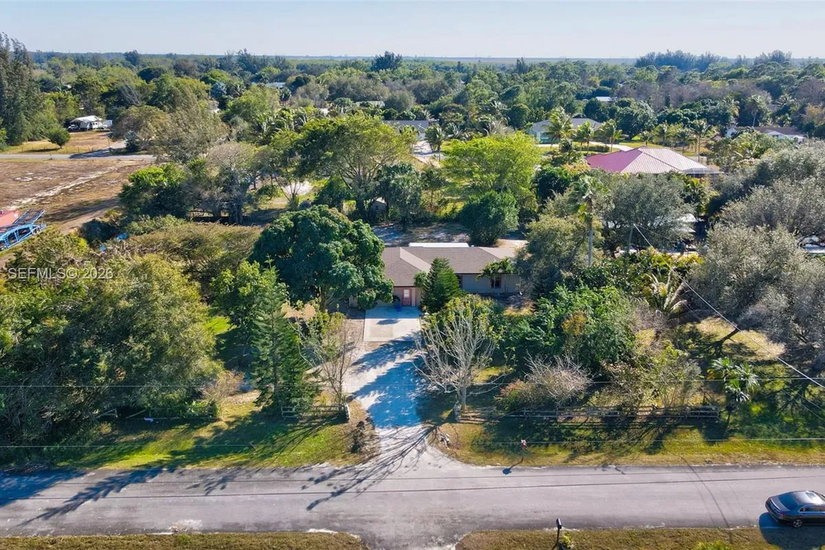 16244 E Grand National Dr, Loxahatchee FL 33470