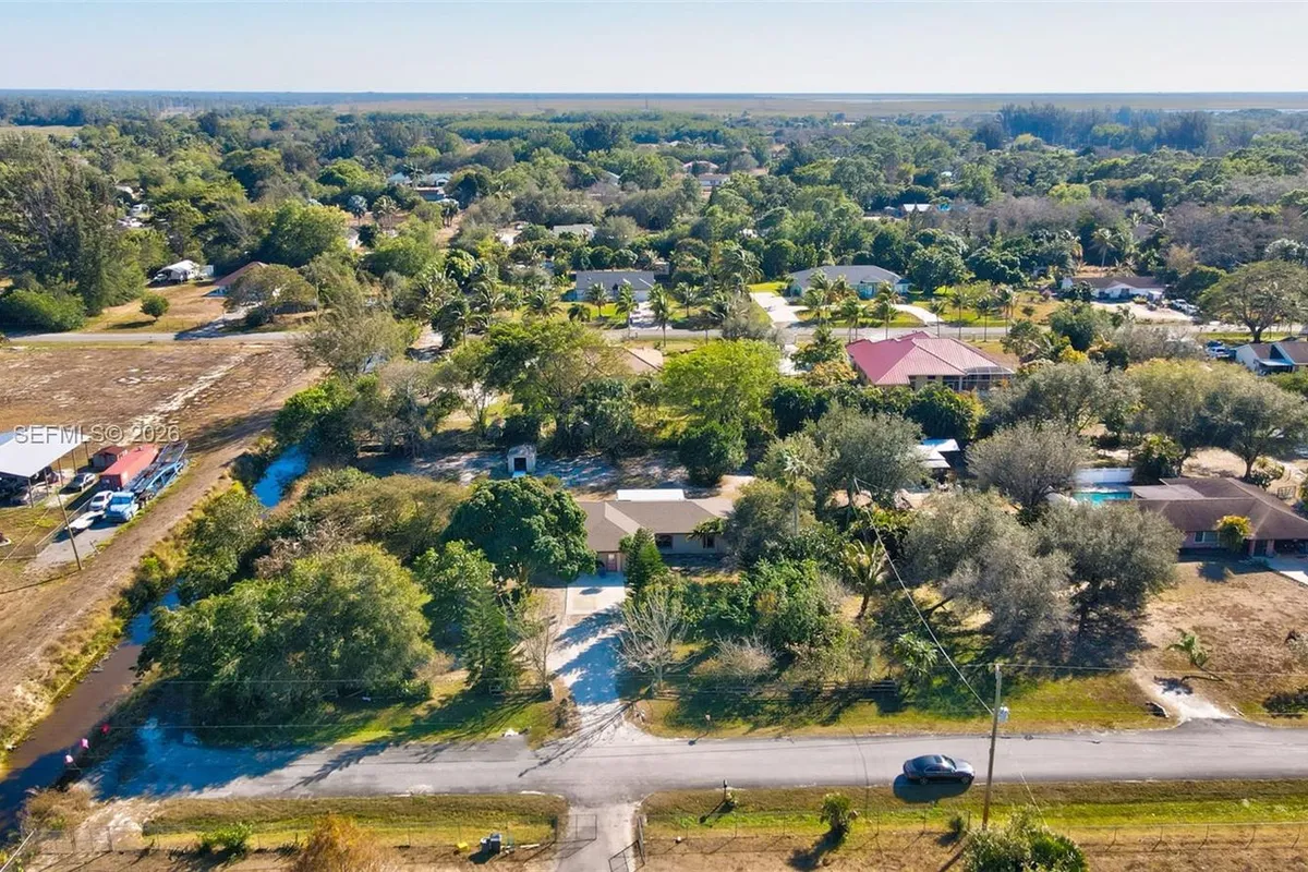 16244 E Grand National Dr, Loxahatchee FL 33470