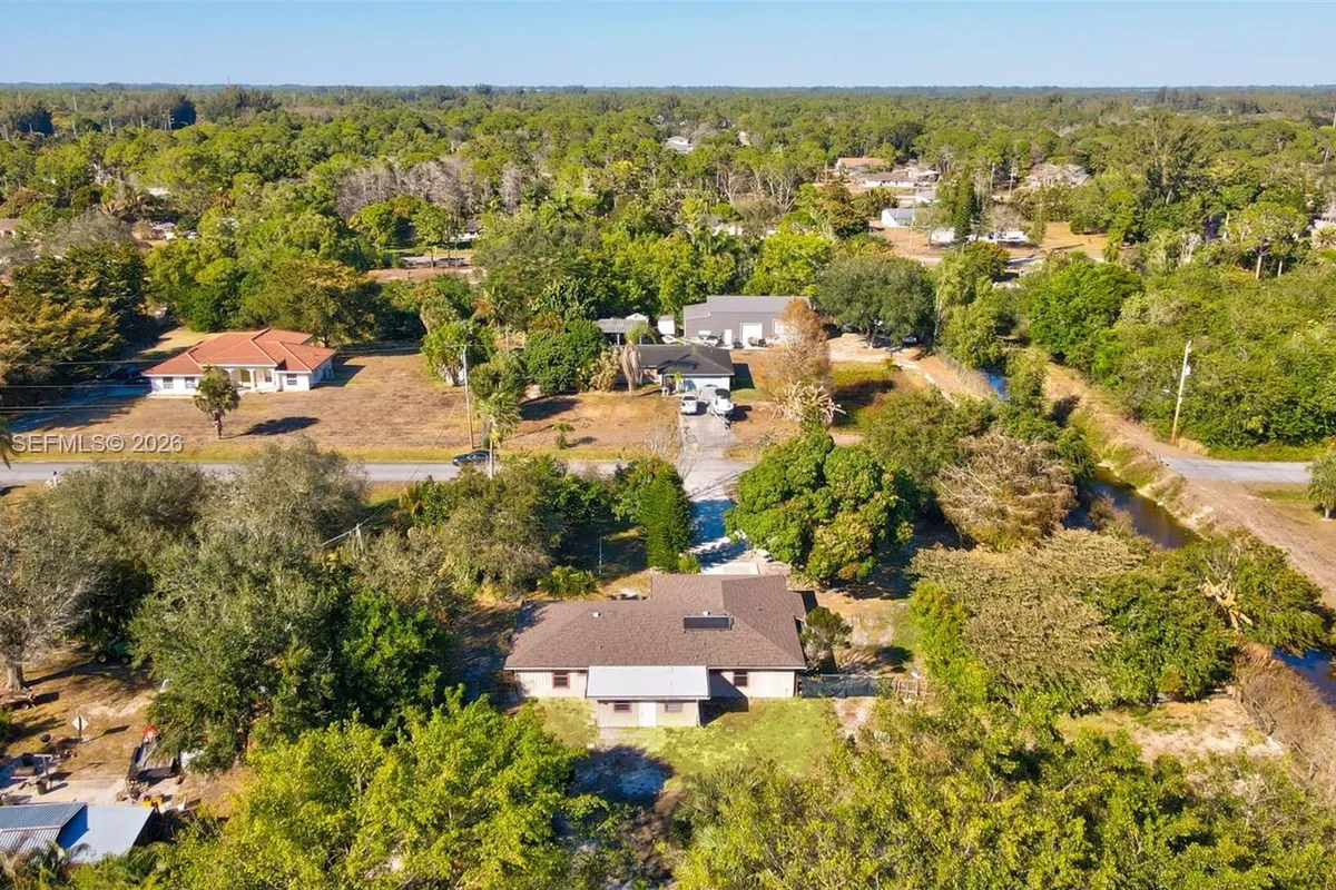 16244 E Grand National Dr, Loxahatchee FL 33470