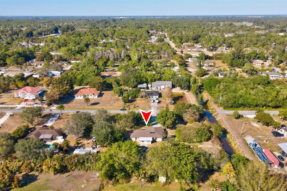 16244 E Grand National Dr, Loxahatchee FL 33470