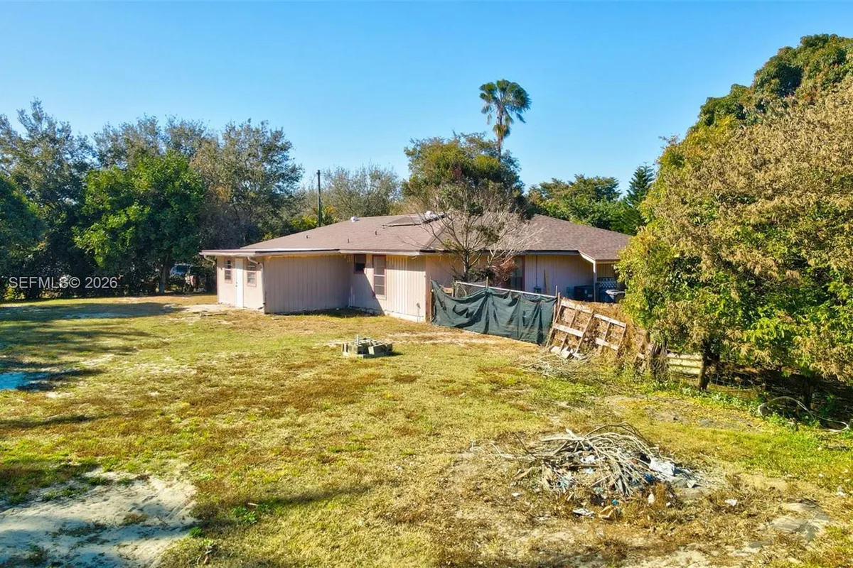 16244 E Grand National Dr, Loxahatchee FL 33470