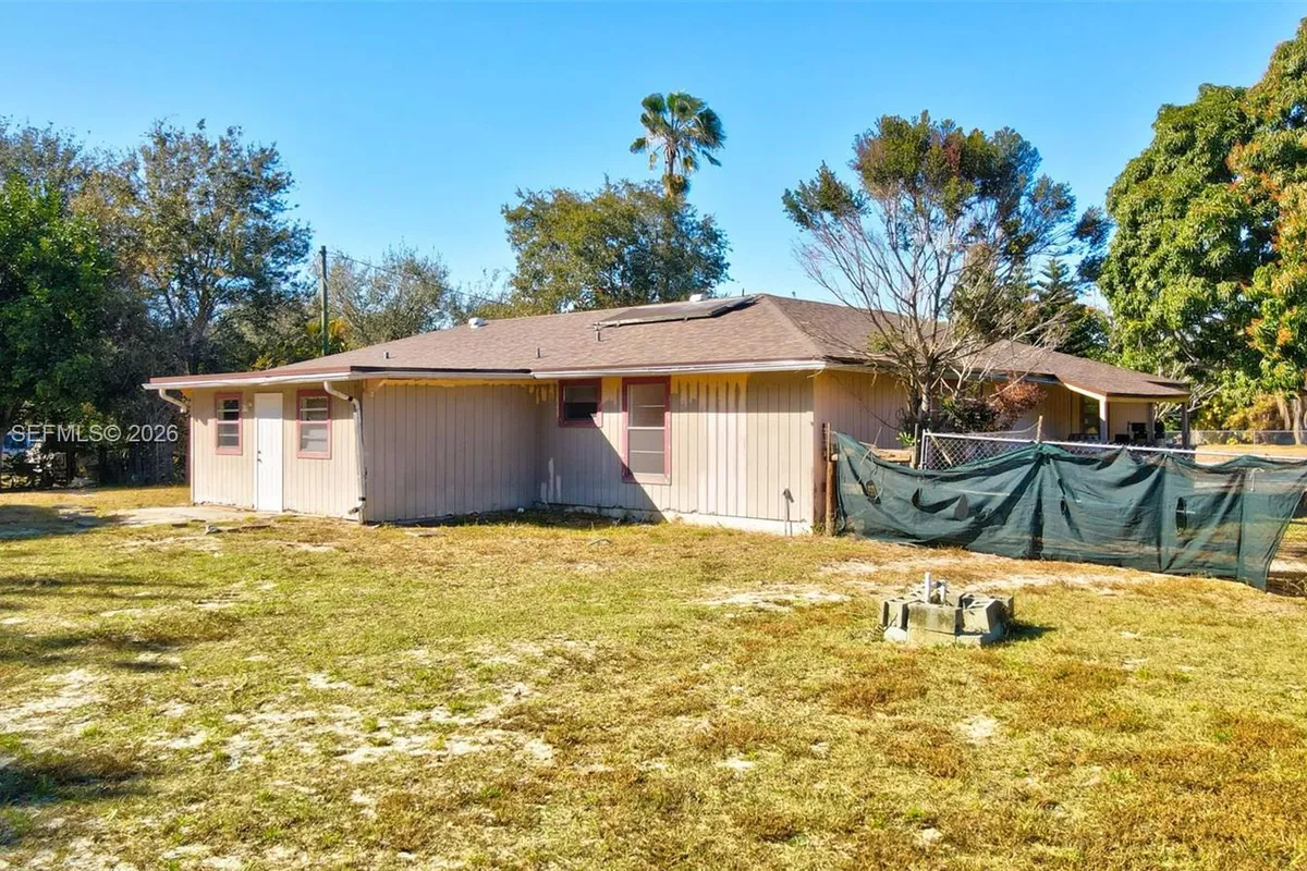 16244 E Grand National Dr, Loxahatchee FL 33470