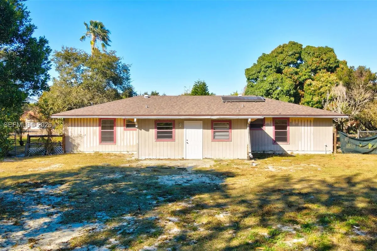 16244 E Grand National Dr, Loxahatchee FL 33470