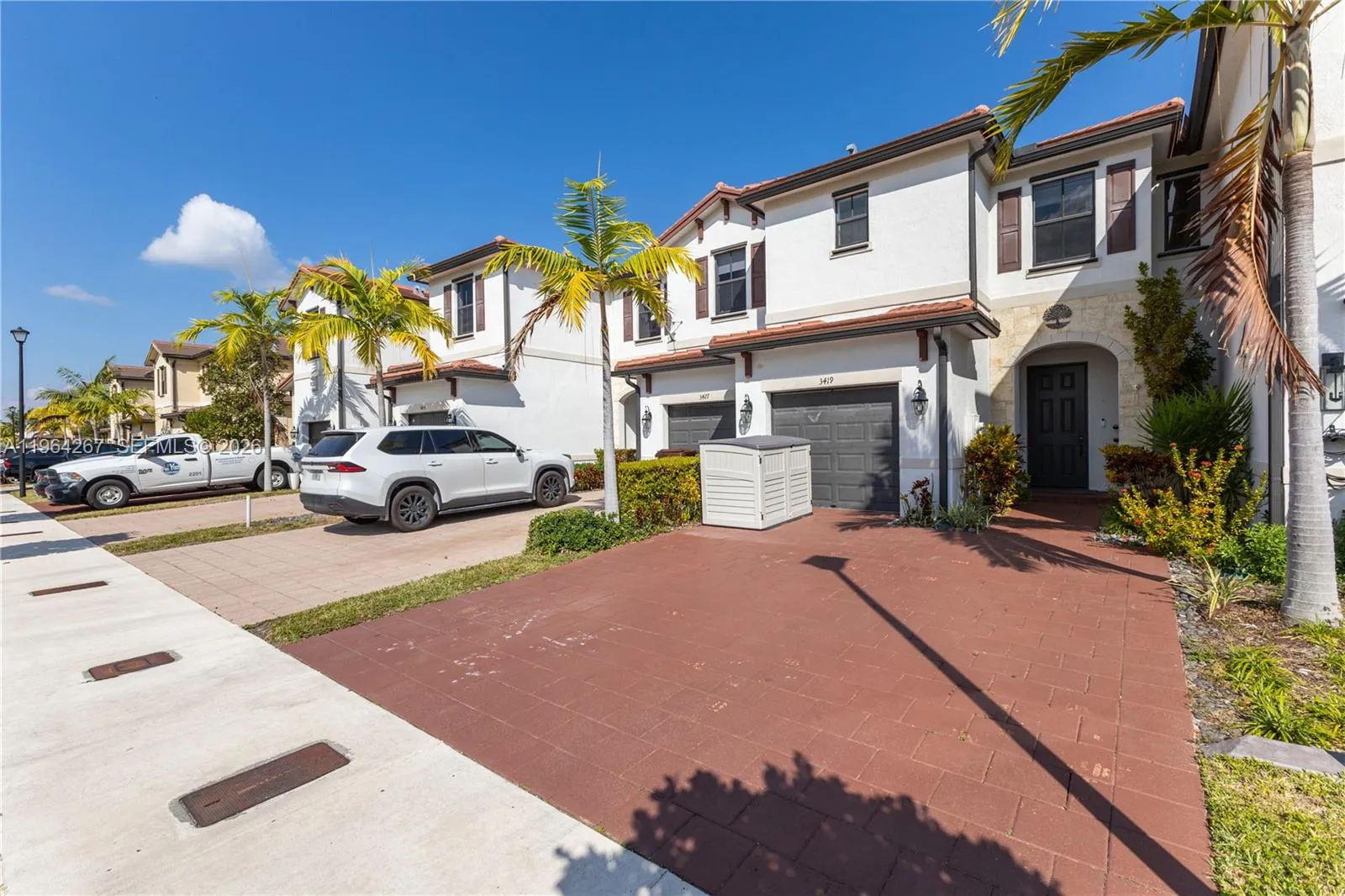 3419 W 105th Pl, Hialeah FL 33018