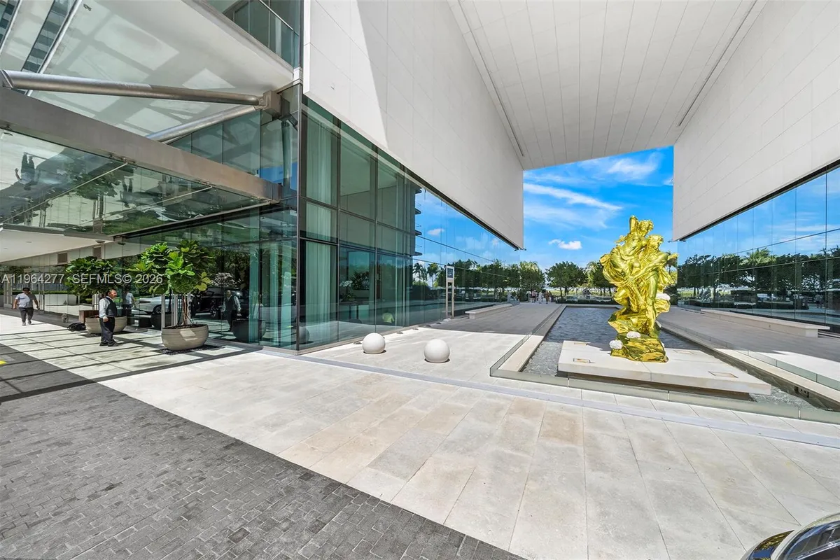 10203 Collins Ave # 1602, Bal Harbour FL 33154