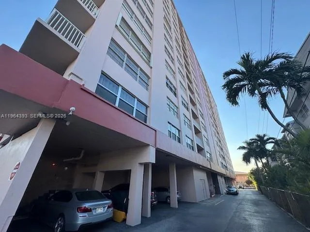 3161 S Ocean Dr # 809, Hallandale Beach FL 33009