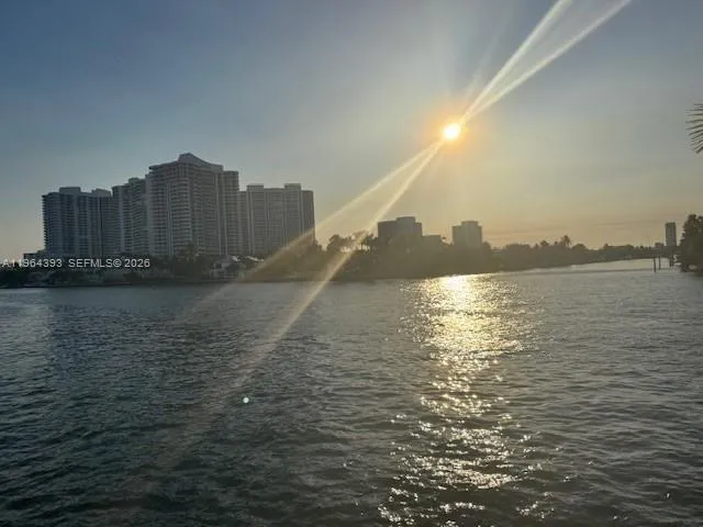 3161 S Ocean Dr # 809, Hallandale Beach FL 33009