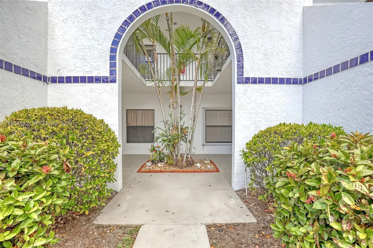 6062 SE Landing Way # 10, Stuart FL 34997