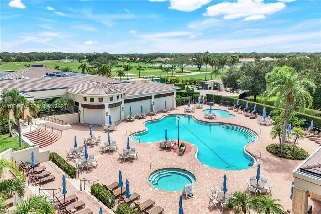 837 Vistana Circle, Naples FL 34119